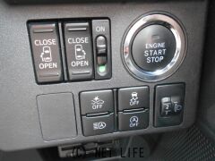 トヨタ ピクシスメガ