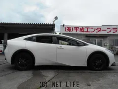 トヨタ プリウス