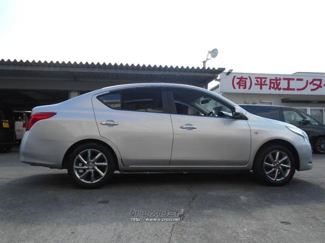 日産 ラティオ
