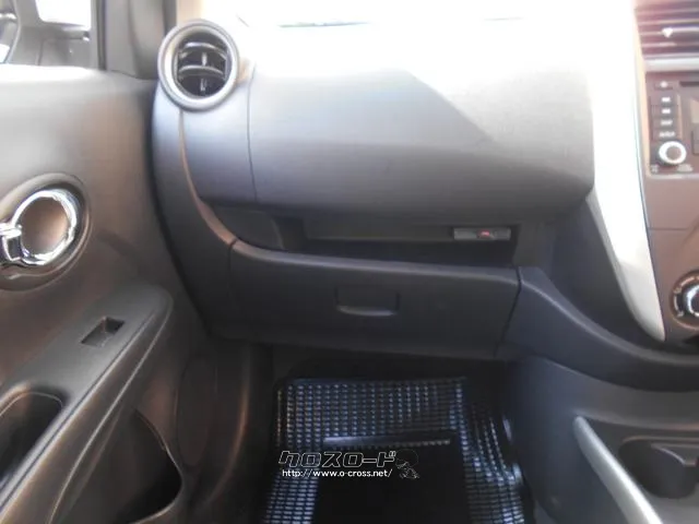 日産 ラティオ