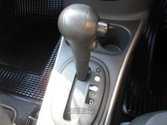 日産 ラティオ