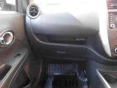 日産 ラティオ
