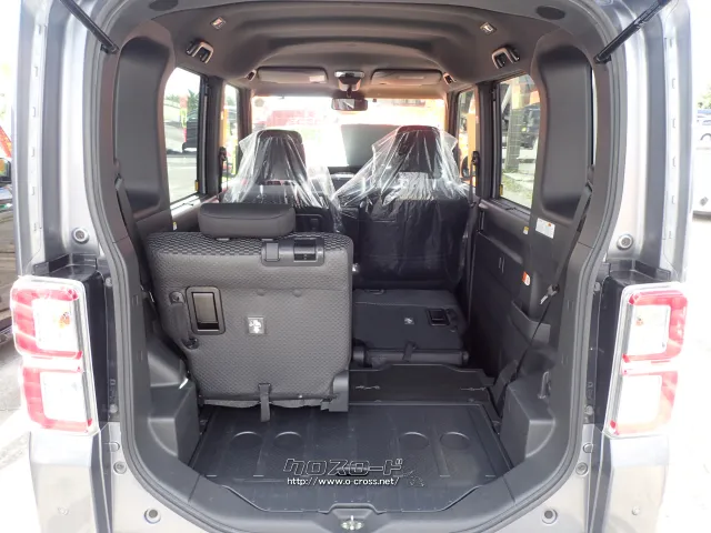 トヨタ ピクシスメガ