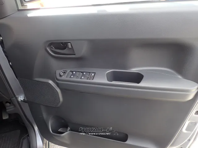 トヨタ ピクシスメガ