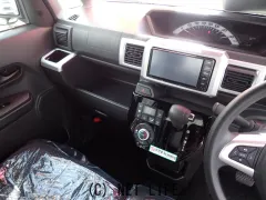 トヨタ ピクシスメガ