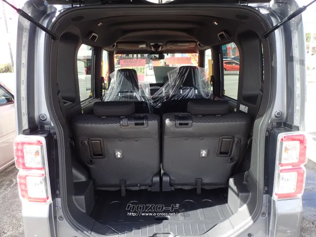 トヨタ ピクシスメガ