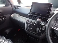 三菱 デリカミニ