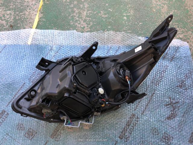 外装・エアロ・ZRR80 ZWR80 ノア エスクァイア ヘッドライト(LED) 右