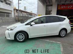 トヨタ プリウスα