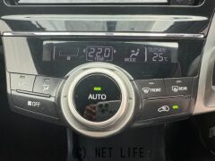 トヨタ プリウスα