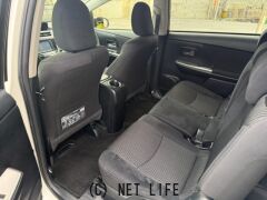 トヨタ プリウスα