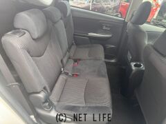 トヨタ プリウスα