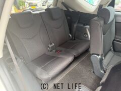 トヨタ プリウスα