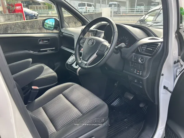 トヨタ ヴォクシー