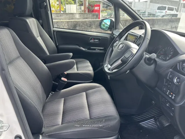 トヨタ ヴォクシー