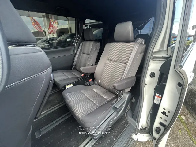 トヨタ ヴォクシー