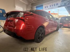 トヨタ プリウス