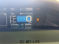 トヨタ プリウス