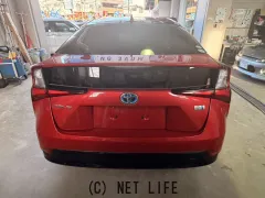 トヨタ プリウス