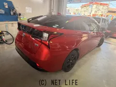 トヨタ プリウス