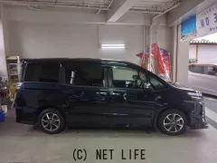 トヨタ ヴォクシー
