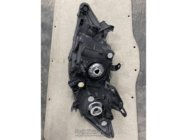 外装・エアロ 右ヘッドライト