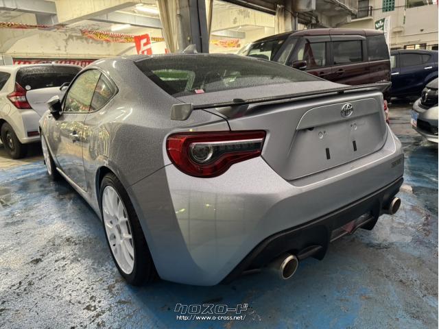 トヨタ 86 GTリミテッド・2017(H29)年式・シルバー・2000cc・オート
