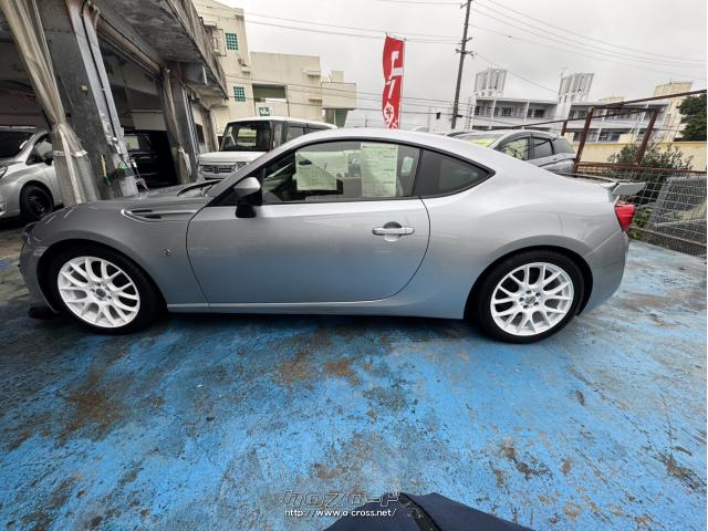 トヨタ 86 GTリミテッド・2017(H29)年式・シルバー・2000cc・オート