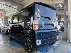 トヨタ ピクシスメガ