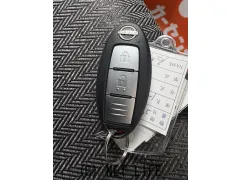 日産 ノートオーラ