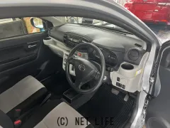 ダイハツ ミライース