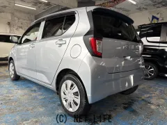 ダイハツ ミライース