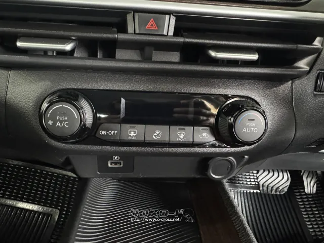 日産 ノートオーラ