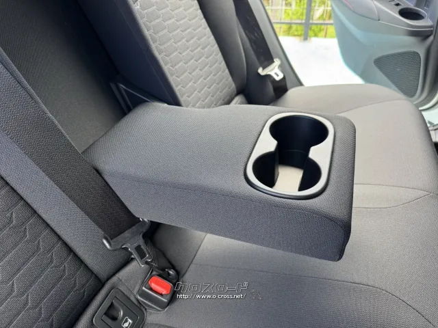 トヨタ カローラスポーツ