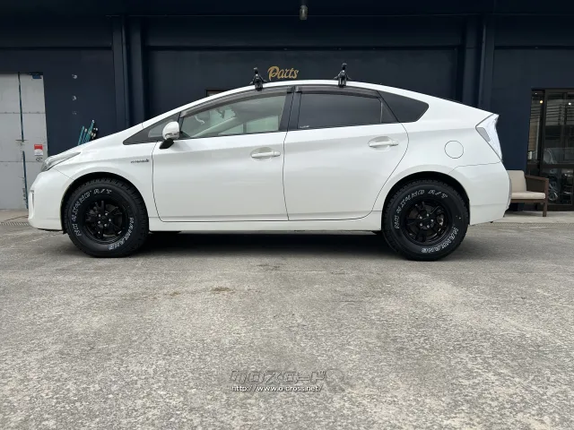 トヨタ プリウス