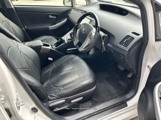 トヨタ プリウス