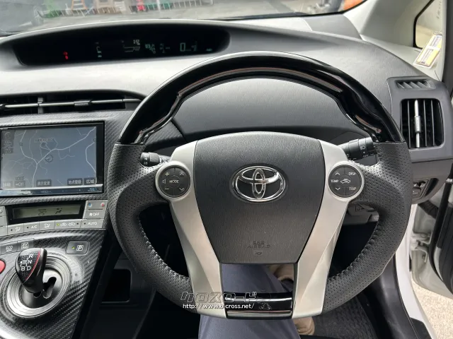 トヨタ プリウス
