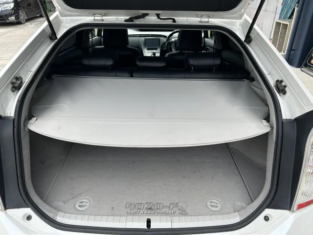 トヨタ プリウス