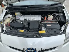 トヨタ プリウス