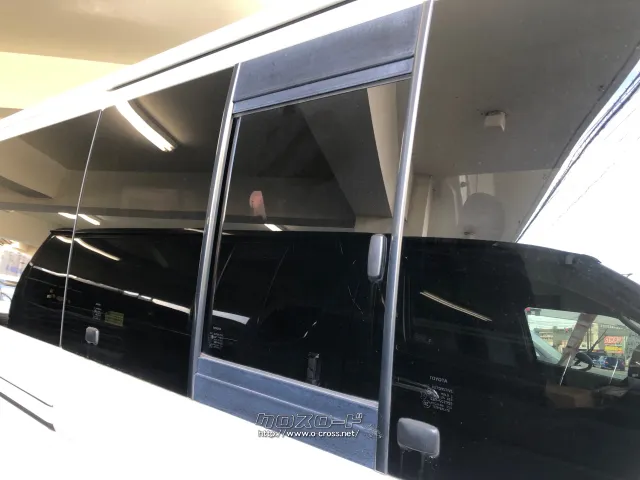スライドドア小窓付き トヨタ ハイエースバン