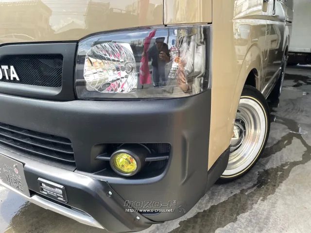 イエローフォグフィルムで雰囲気UP トヨタ ハイエースバン