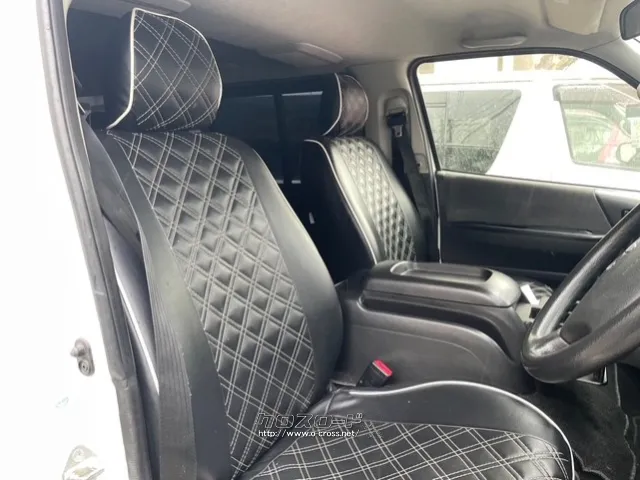 ダイヤモンドカット、レザーシートカバー トヨタ ハイエースバン