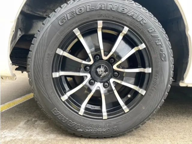 社外ホイールで足元おしゃれ トヨタ ハイエースバン