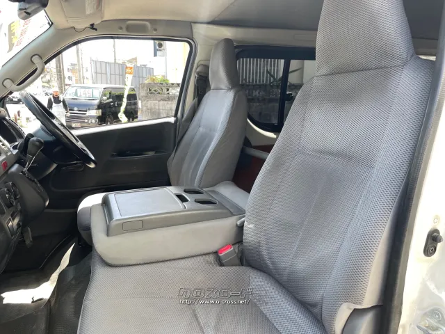 トヨタ ハイエースバン