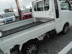 ダイハツ ハイゼットトラック