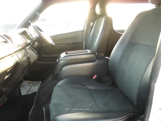 トヨタ ハイエースバン