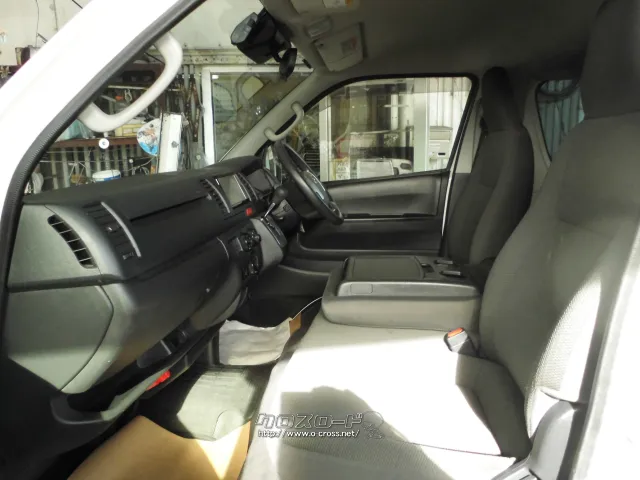 トヨタ ハイエースバン