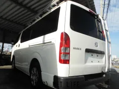 トヨタ ハイエースバン