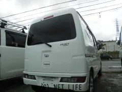 ダイハツ ハイゼットカーゴ