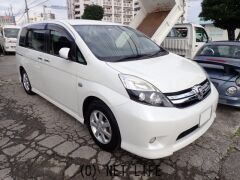 トヨタ アイシス